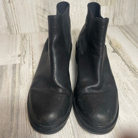 Eileen Fisher Chelsea Wedge Washed Leather Bootie Black Size 9.5 - Picture 2 of 8